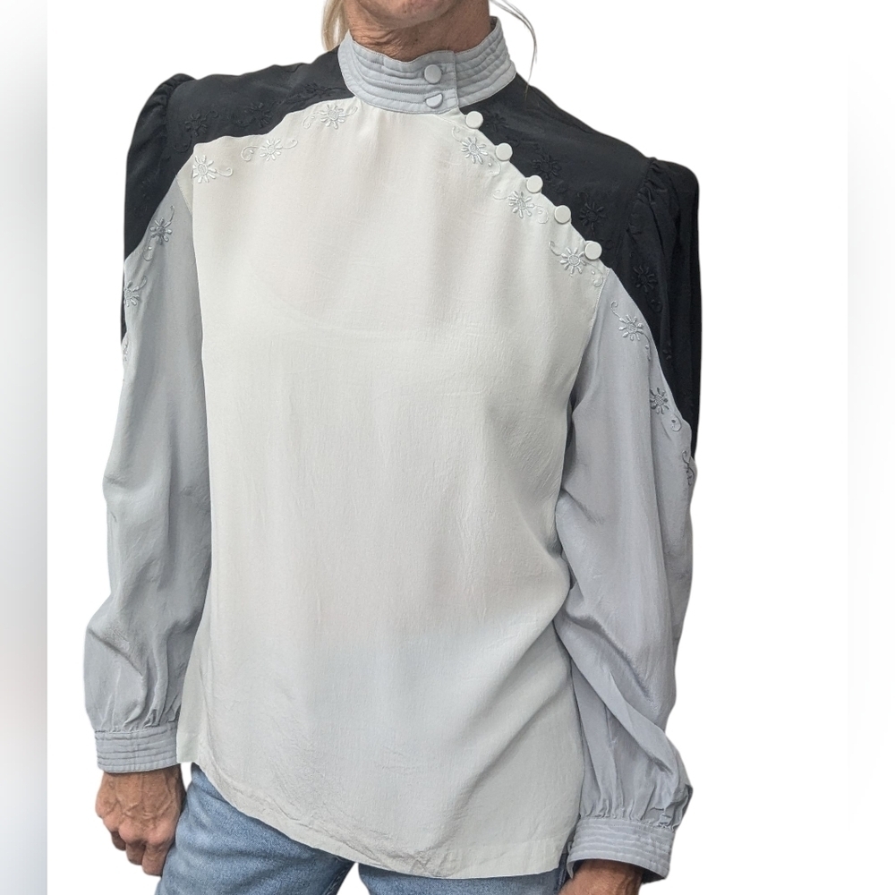 Vintage 80s Tracy Paris Silk High Neck Embroidered Blouse 36